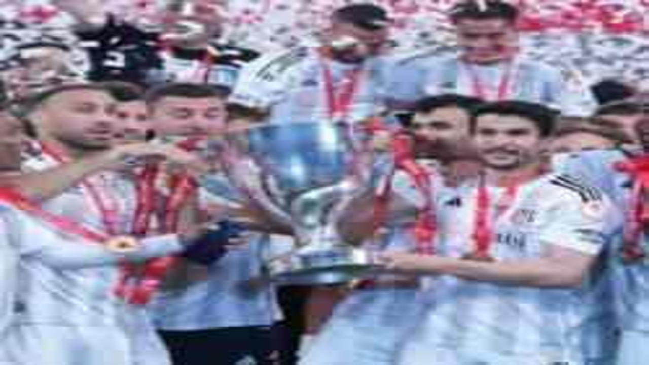 Beşiktaş kupa sayısında Fenerbahçe'yi geride bıraktı