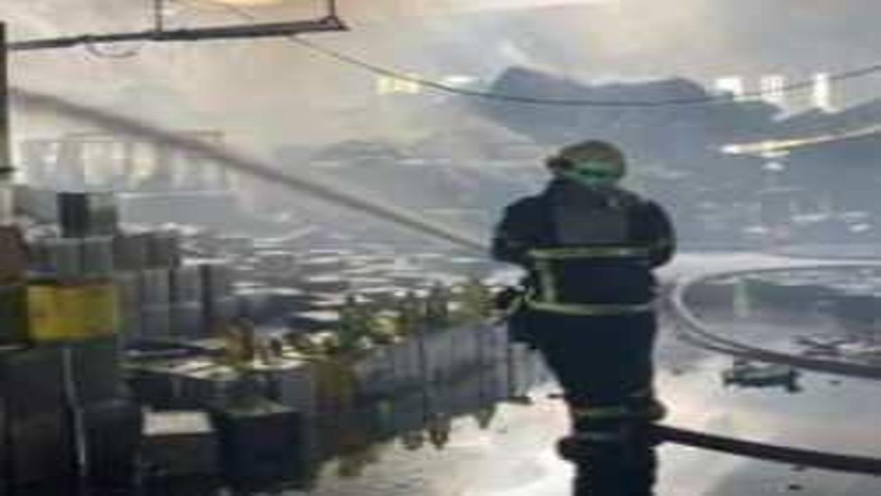 Hatay'da korkutan yangın Zeytinyağı fabrikası alev alev