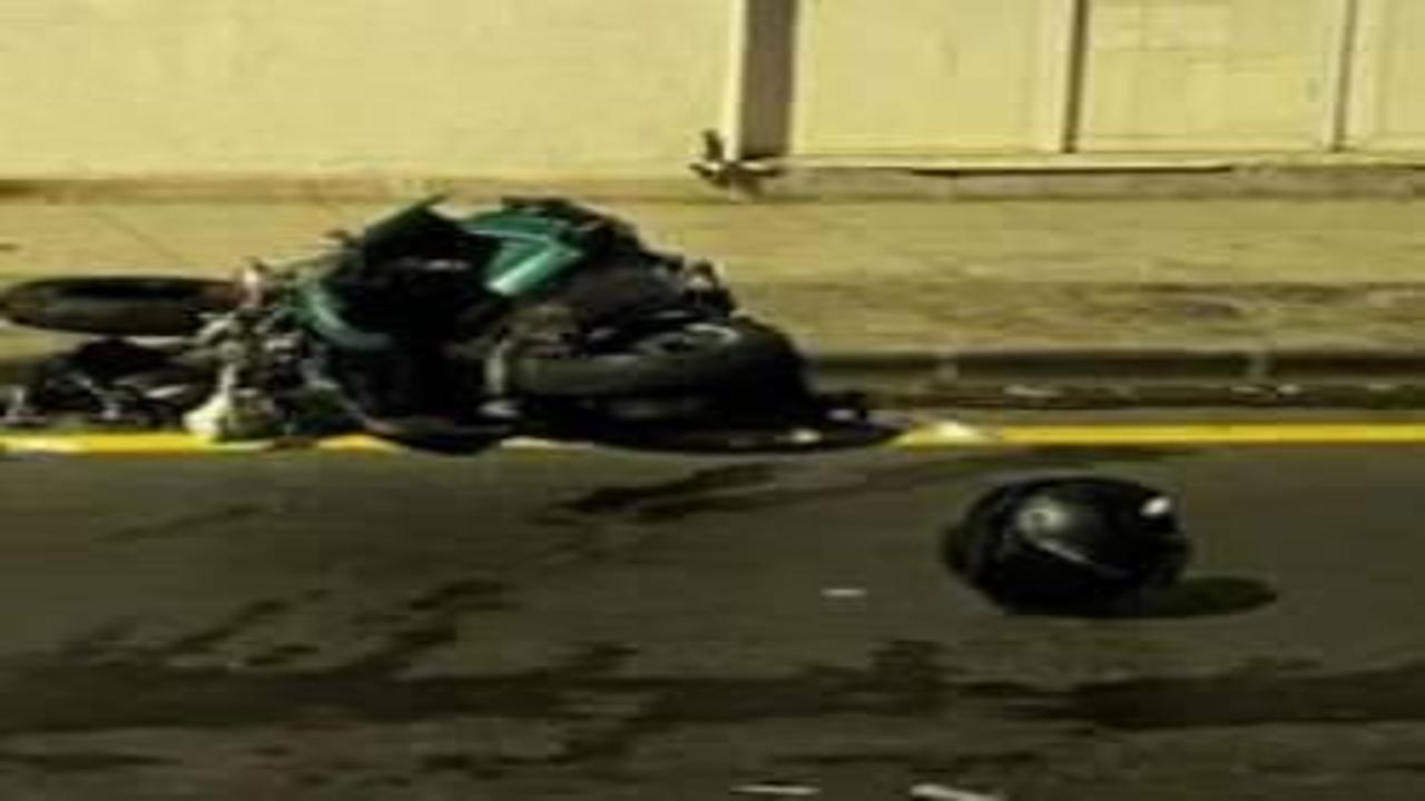 Otomobille motosiklet kafa kafaya çarpıştı 1 ölü