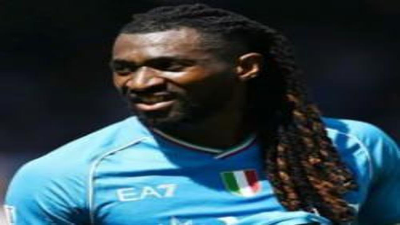 Napoli’nin yıldızı için İstanbul derbisi! İşte transferi bitirecek rakam