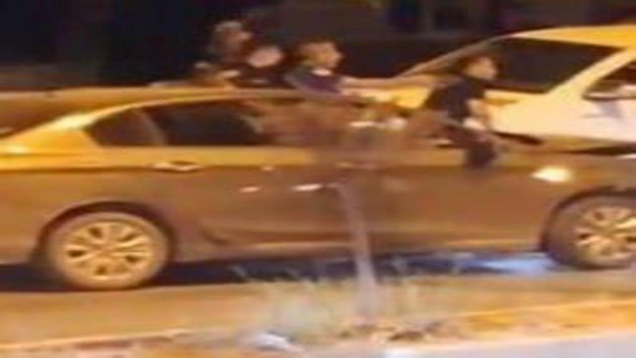 Anne ve babasını darbedip, polisten kaçarken otomobil sürücüsünü rehin aldı