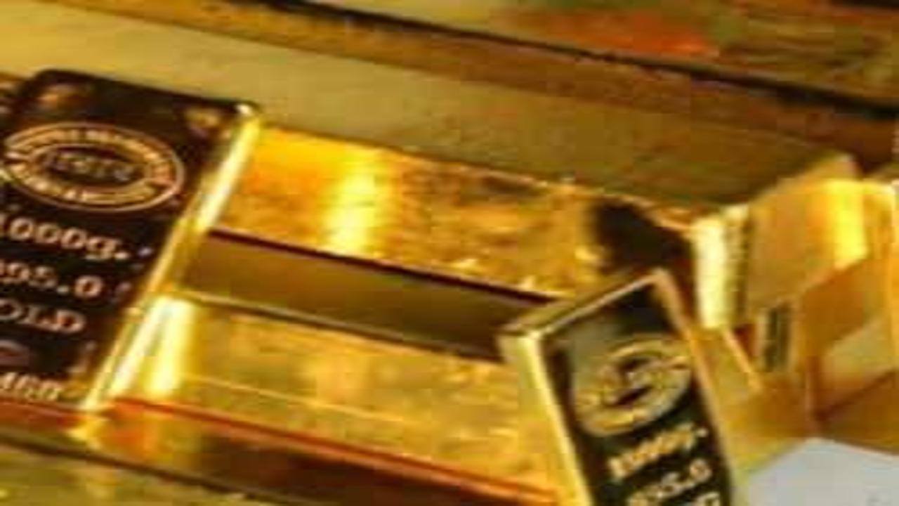 Altın fiyatları doların güçlenmesiyle iki haftanın zirvesinden geri çekildi