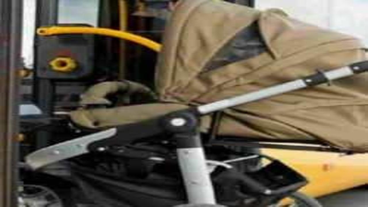 Toplu taşımada bebek arabasına getirilen kısıtlama kalktı