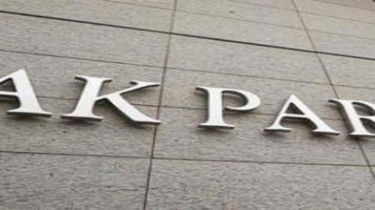 AK Parti'de 108 başkan değişti