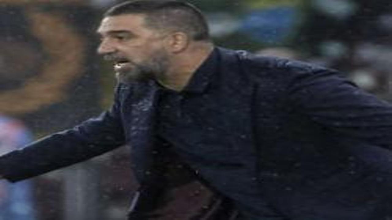 Arda Turan'ın ilk transferi olay oldu: Tanıdık isimle 5 yıllık sözleşme