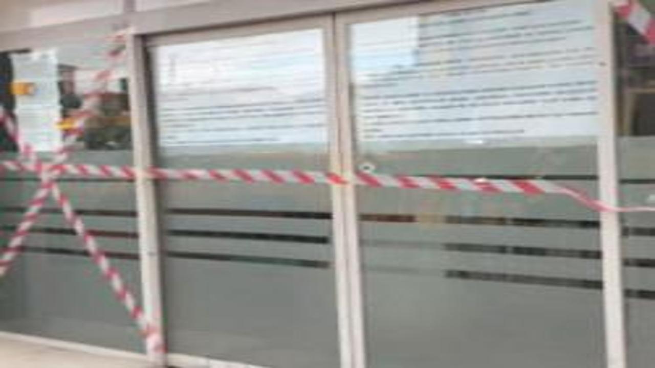 Beyoğlu'nda özel hastaneye ateş açıldı