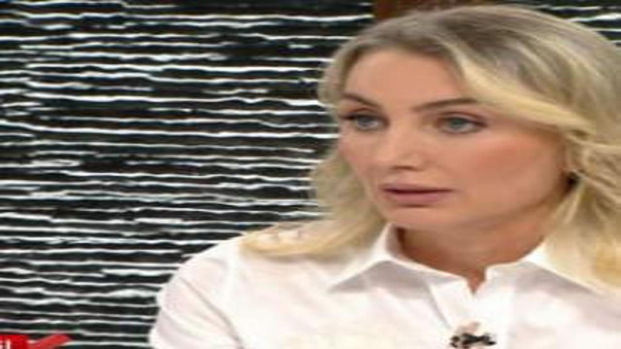 Canlı yayında ilginç anlar! Dilek İmamoğlu İddiasını saniyeler sonra yalanladı