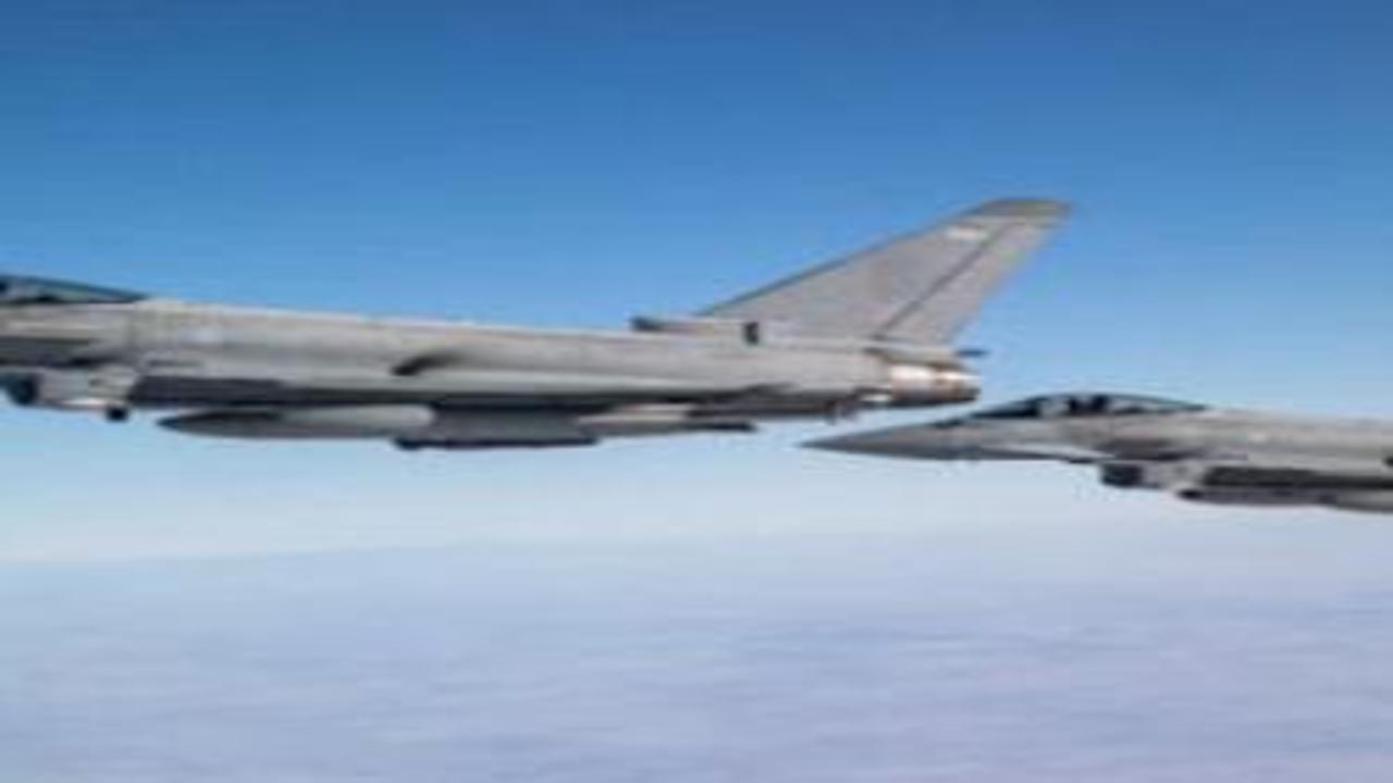 İngiliz uçakları İsrail'e göz oldu