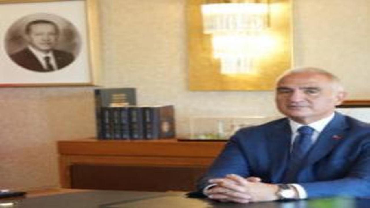 Bakan Ersoy'dan Unesco'nun Türk dili kararına ilk yorum: Gurur kaynağı!