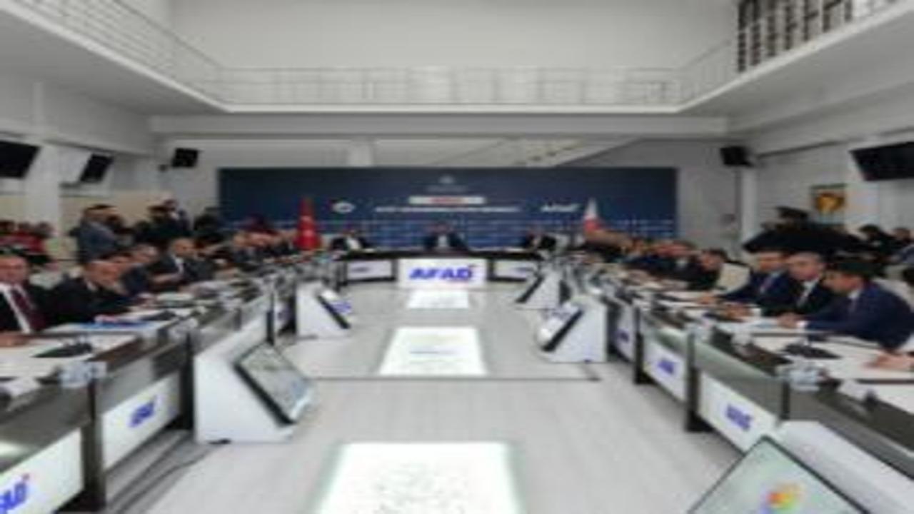 CHP'li Topal'dan Murat Kurum'a teşekkür: 'Bu kadarını beklemiyordum'