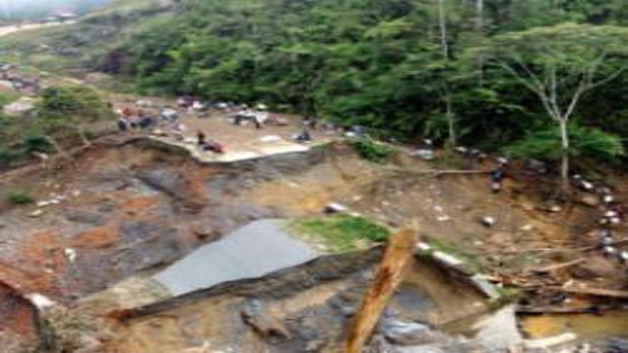 Endonezya'da facia! Can kaybı 1053’e çıktı!