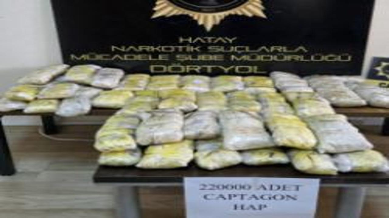 Hatay'da TIR'dan 220 bin adet uyuşturucu ecza ele geçirildi