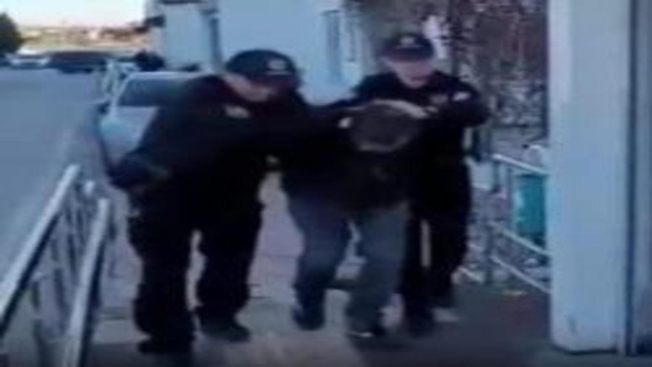 Komşusunu silahla vurdu, savunması pes dedirtti: Beni dövmüştü!