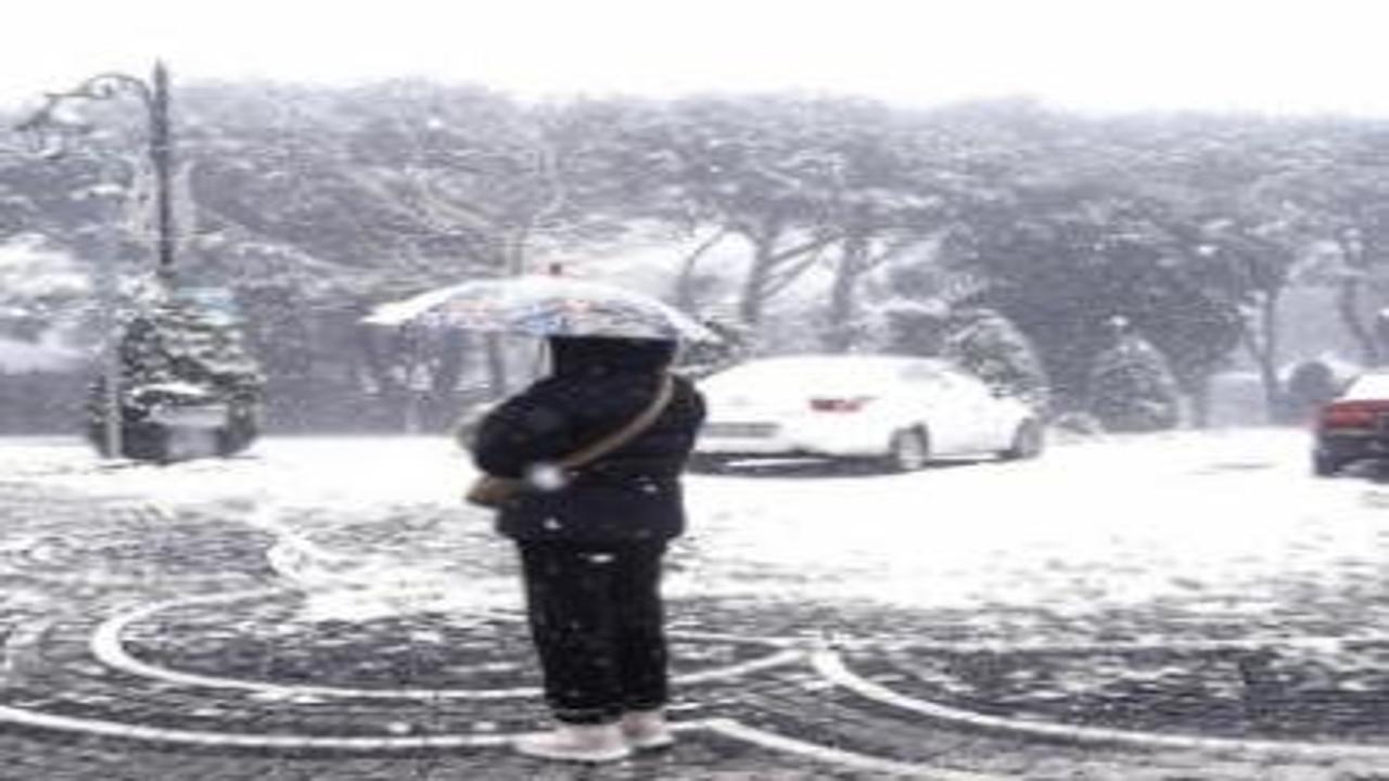 Sıcaklıklar azalıyor, yağış geliyor! Meteoroloji'den birçok il için sağanak ve kar uyarısı