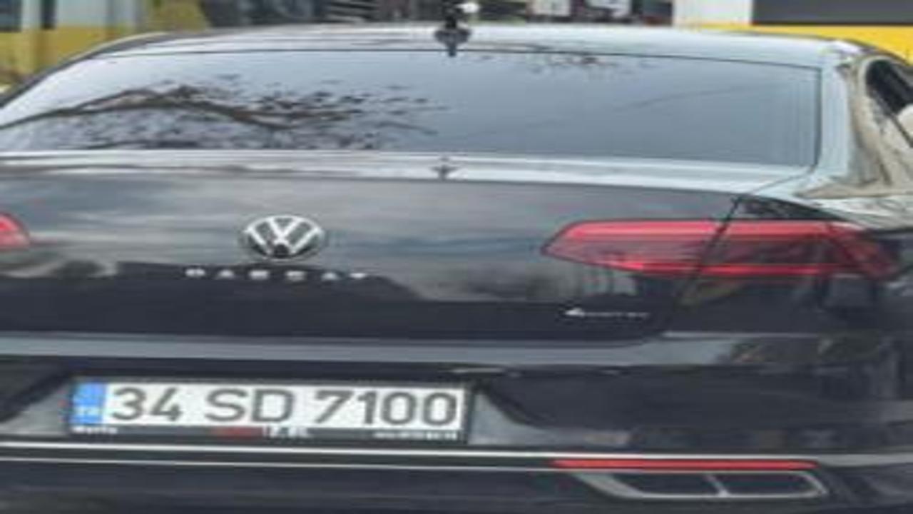 ‘Yeni başkan, eski başkanın makam aracını köpeğine tahsis etti’ iddiası