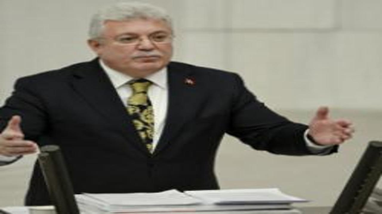 Akbaşoğlu: Biz ne vaat ettiysek yaptık siz bütçeyi çarçur ettiniz