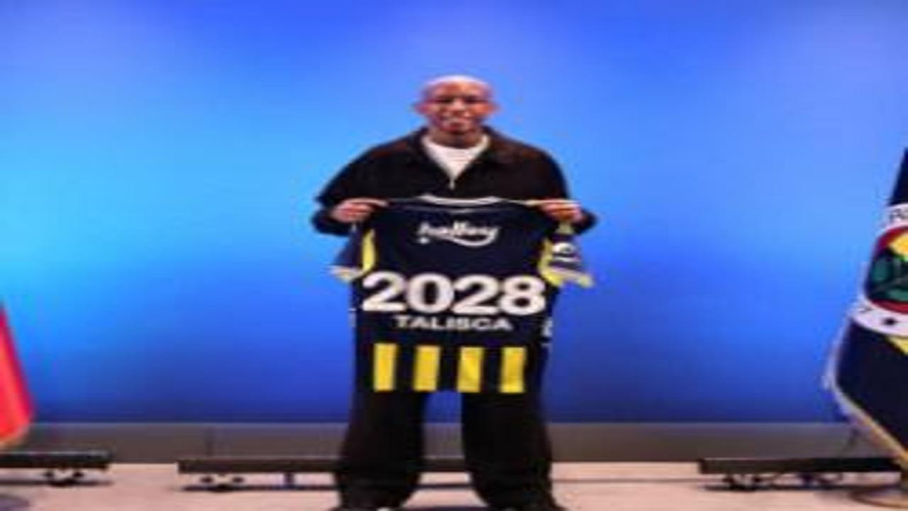 Fenerbahçe'nin yıldızı takımda kaldı: 2 yıllık sözleşme yapıldı