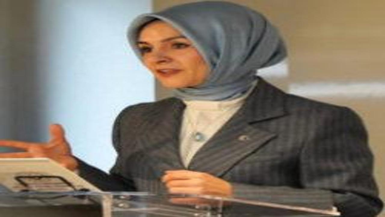 Genç çiftlere evlilik yolunda Bakanlık desteği! 9.3 milyar TL kredi verildi