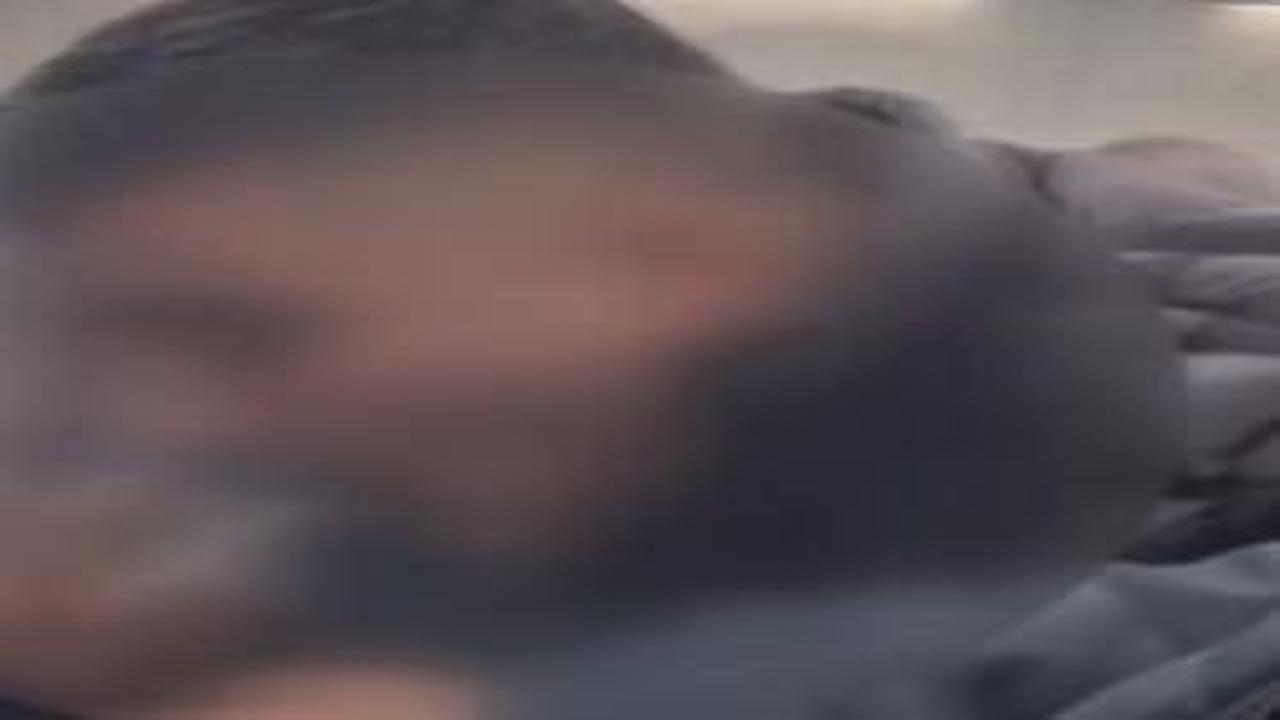 Uçakta sigara içen yolcu kara listeye alındı