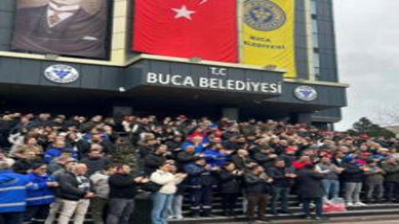 Buca'da eylem bitse de çöp dağları kaldı!