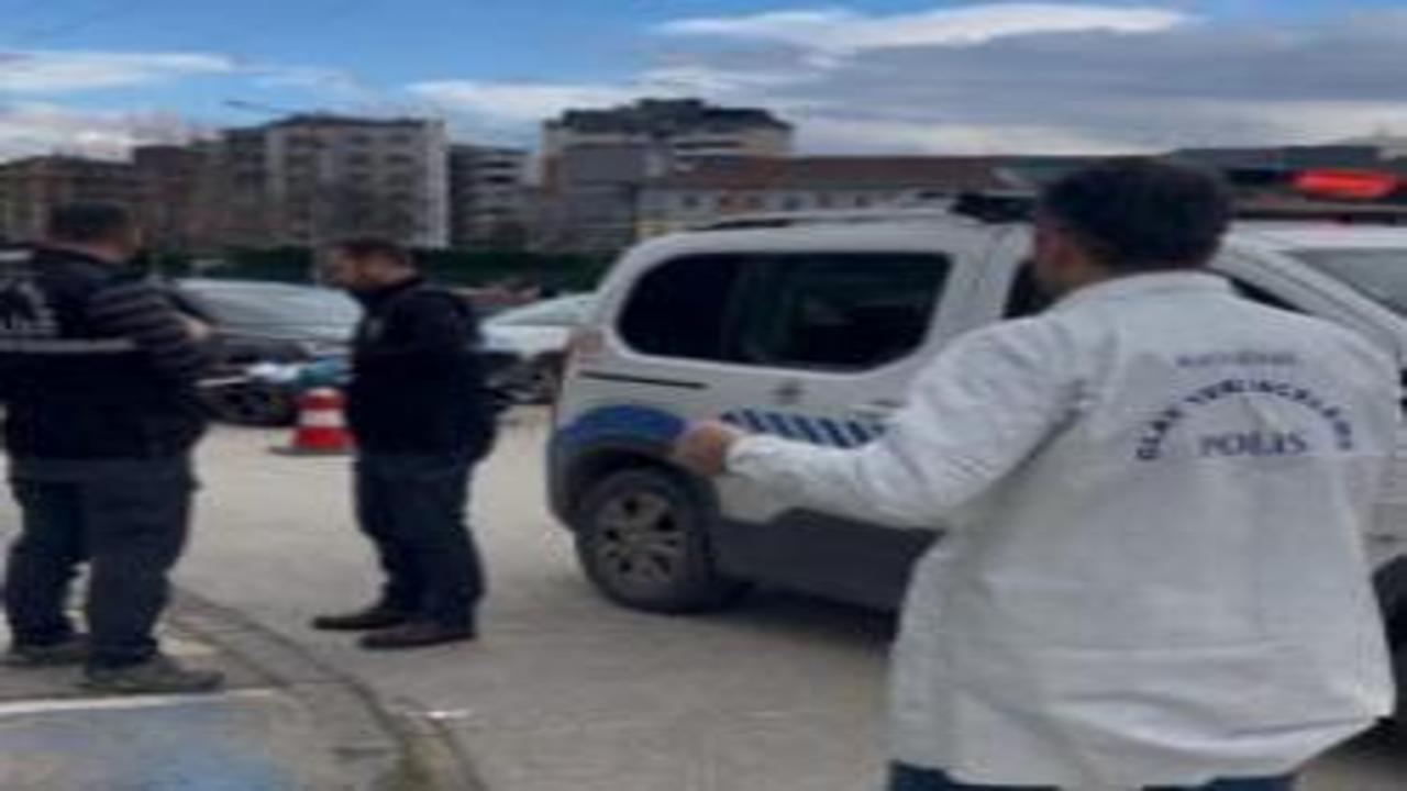 Bursa’da kadın öğretmene okul önünde silahlı saldırı