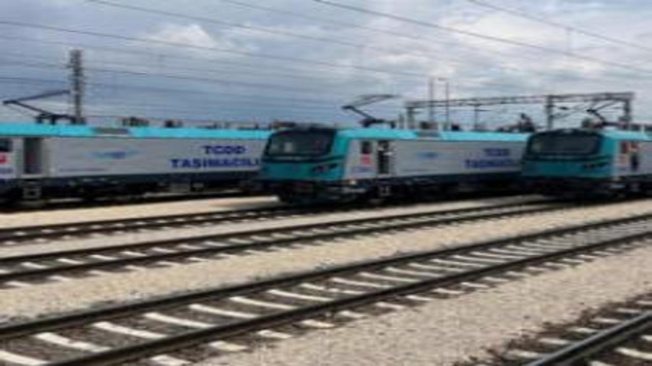 7 bin kilometrelik yeni hatlar geliyor! Uluslararası lojistiğin kalbi Türkiye'de atacak!