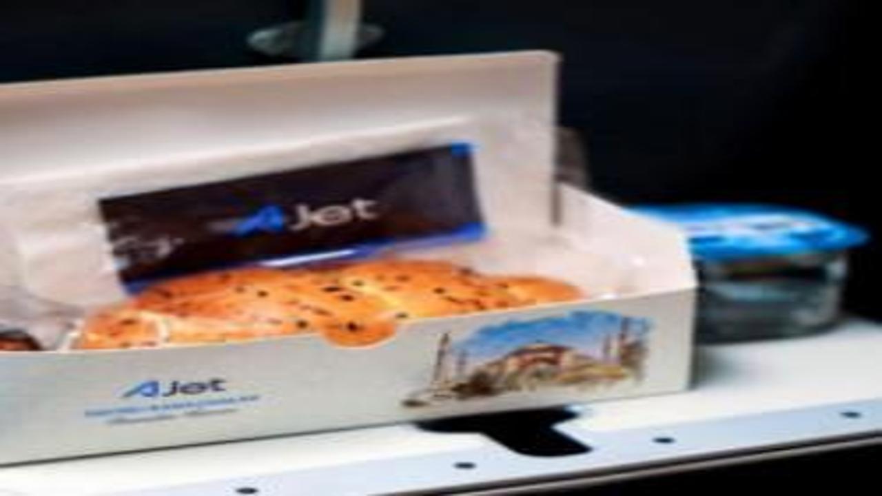 AJet'ten iftar ve sahur ikramı