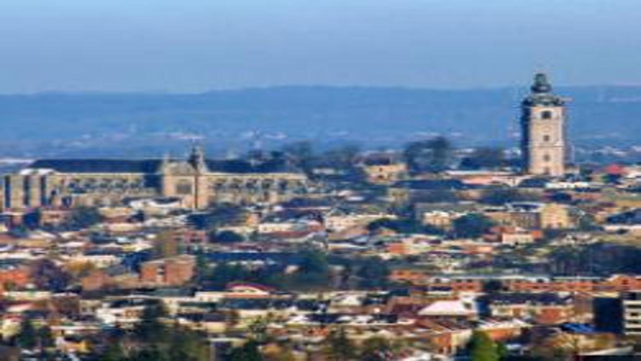 Avrupa şehri dondu: 5 gündür doğal gaz yok! Belediye merkezleri duş için açıldı...