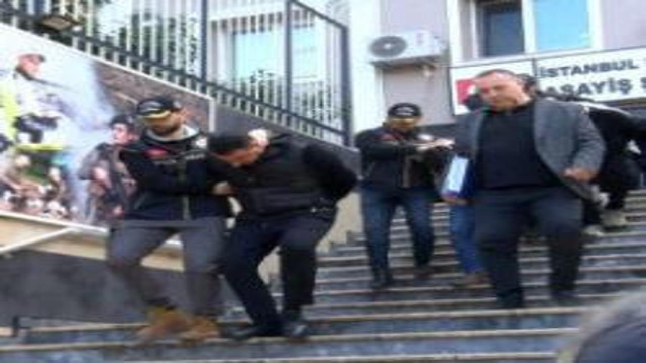 Bakırköy'de 30 milyon dolarlık büyük vurgun: Üçüncü denemede çuvalları götürdüler