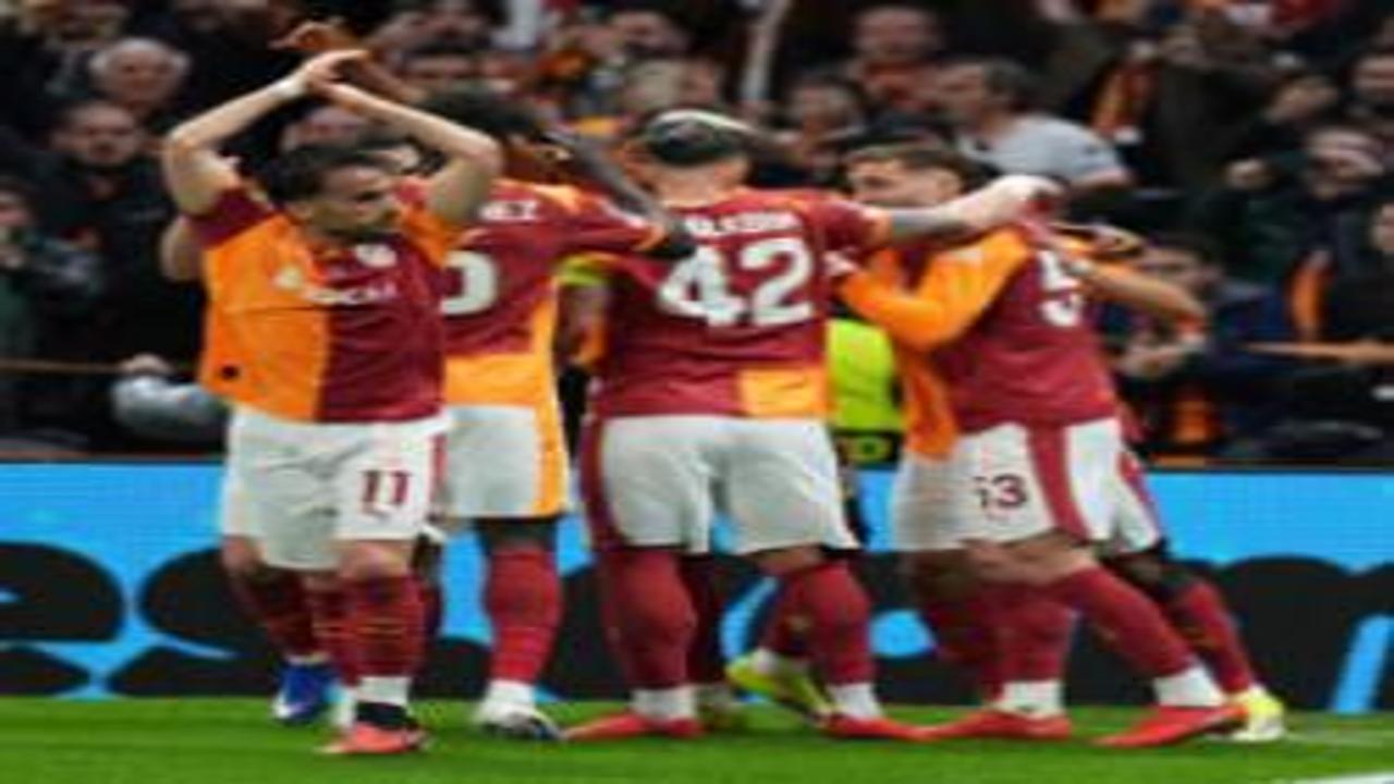 İtalya'nın en ünlü gazetesi Juventus'a tepkili! Attıkları manşette Galatasaray övgüsü