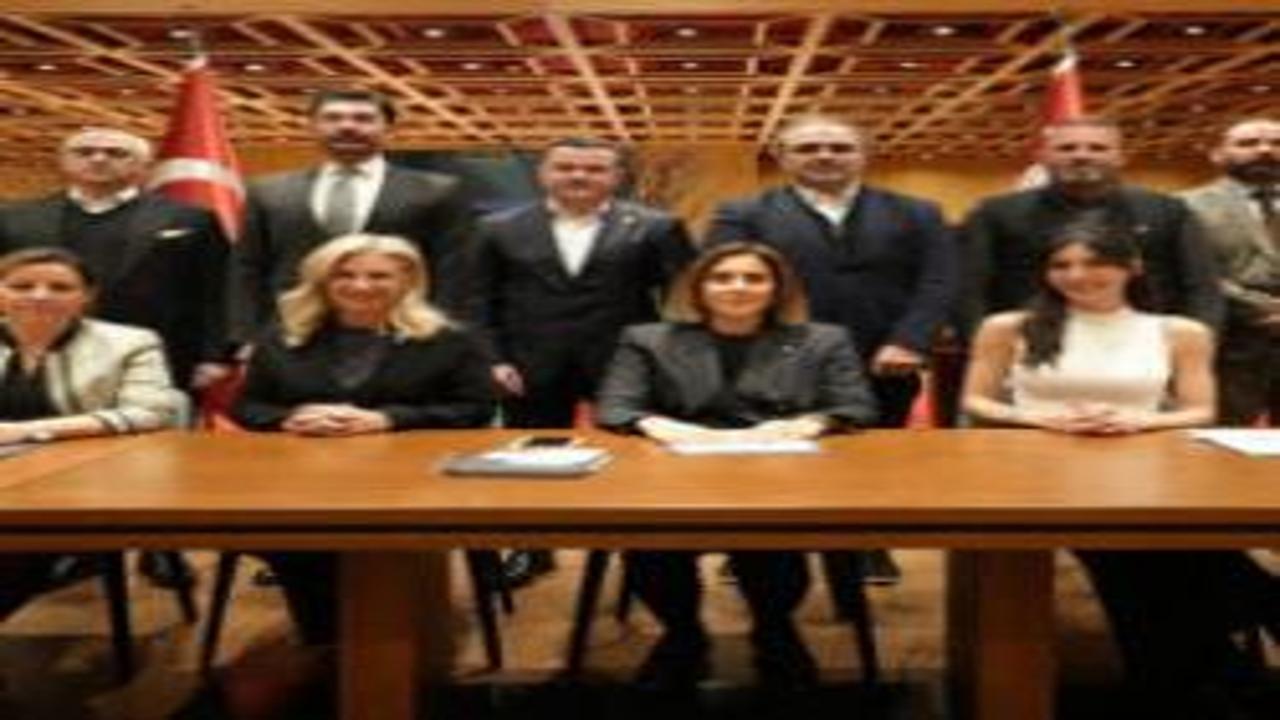 Kadın Futbol Birliği'nin temeli Dolmabahçe'de atıldı