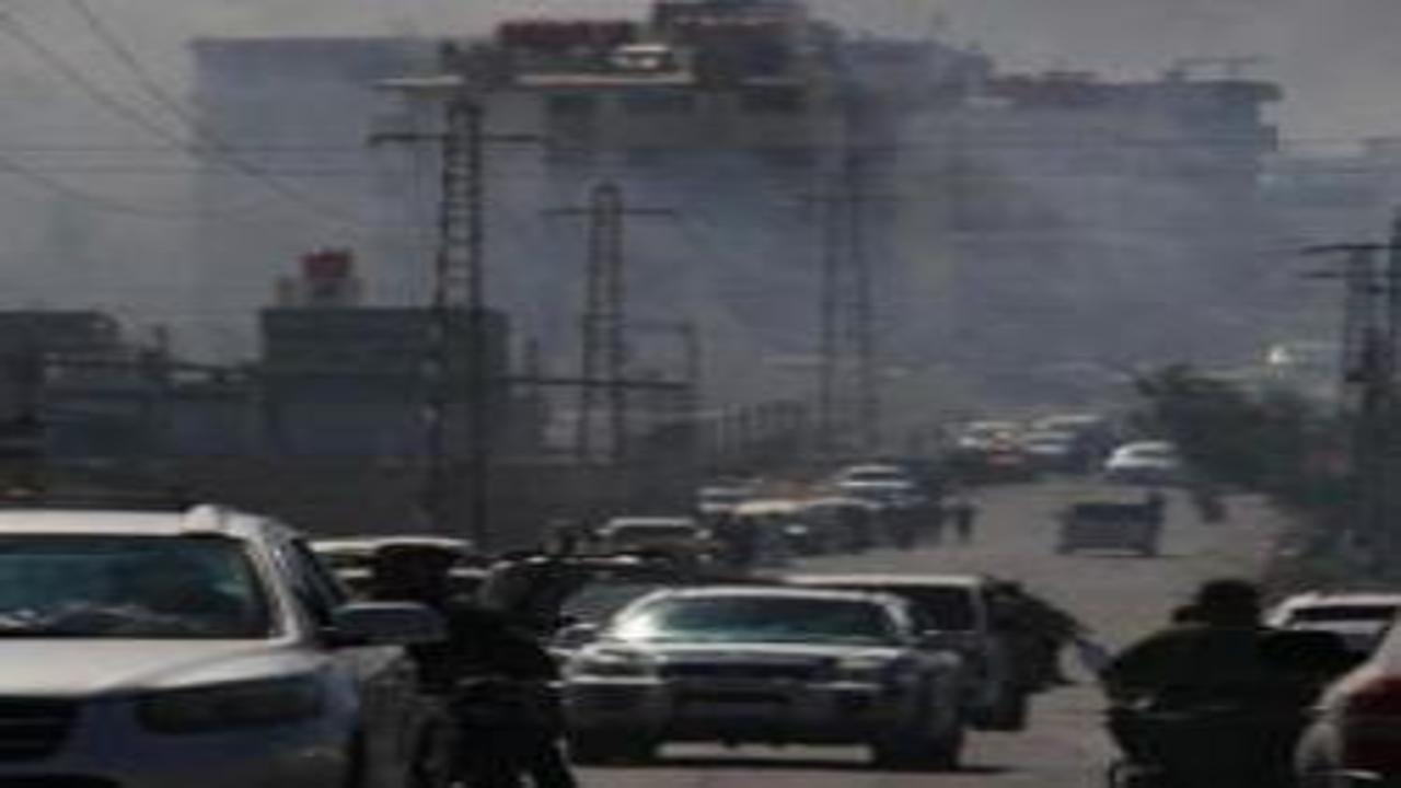 Komşuda bomba yüklü araç patladı: Çok sayıda kişi yaralandı!