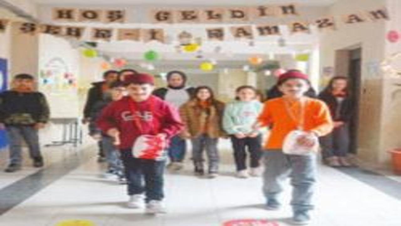 Mıgırdıç’ı sever de/Osman’ı sevmez zındık! Ramazan geldi nefretler dirildi!