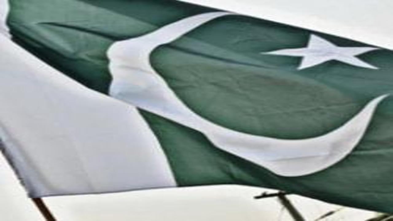 Pakistan’dan Afganistan’a hava saldırısı