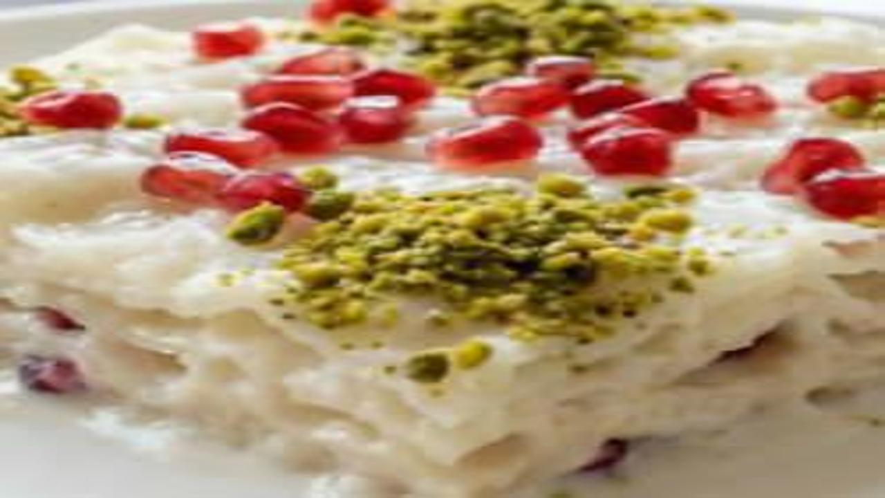 Pastane Usulü Güllaç Tarifi | Ustasından Güllaç yapmanın püf noktaları!