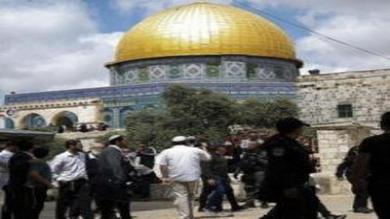 Ramazan ayı öncesi Kudüs'te provokatif eylem: Mescid-i Aksa'ya baskın düzenledi