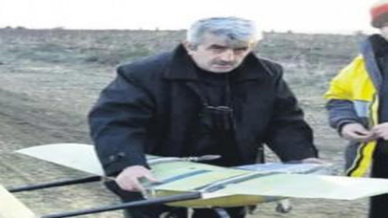 Sevda kuşun kanadında, kuş vatan semasında