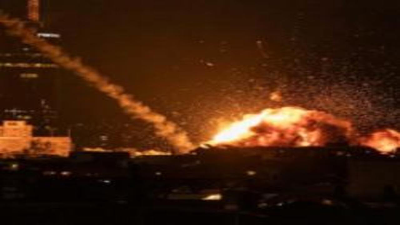 ABD-İsrail, İran'ı vurdu, savaş başladı! İran füzeleri Tel Aviv'i vurdu