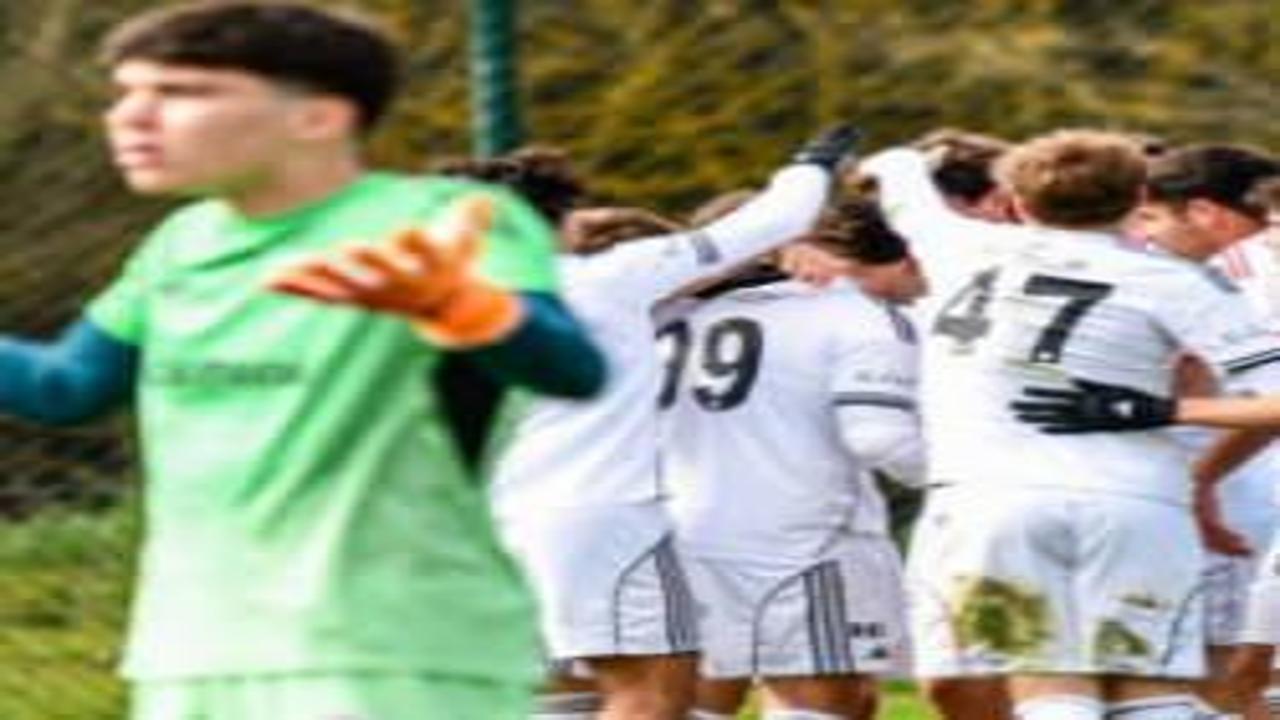 U19 derbisinde tarihi skor! Beşiktaş, Fenerbahçe'ye fark attı