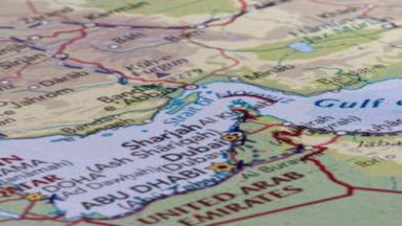 Hürmüz Boğazı kilitlendi! Gemi sayısı dibe çakıldı