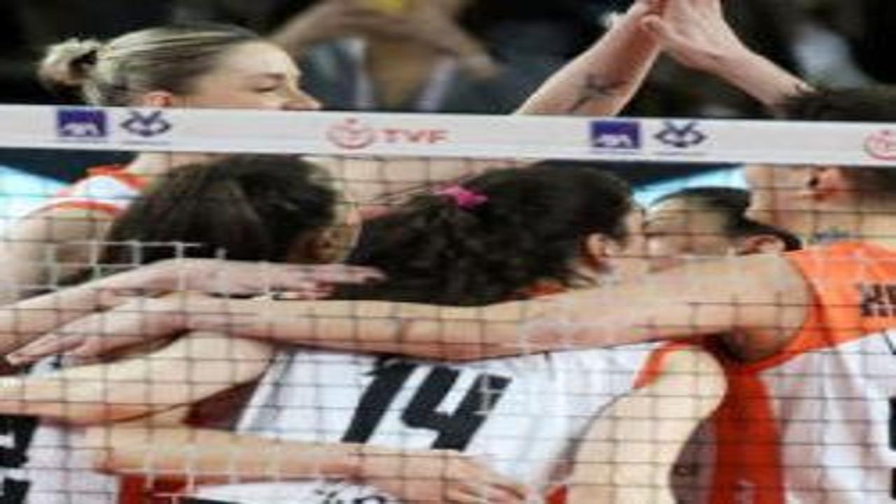 Derbiyi 3-1 kazandılar! Finalin adı belli oldu