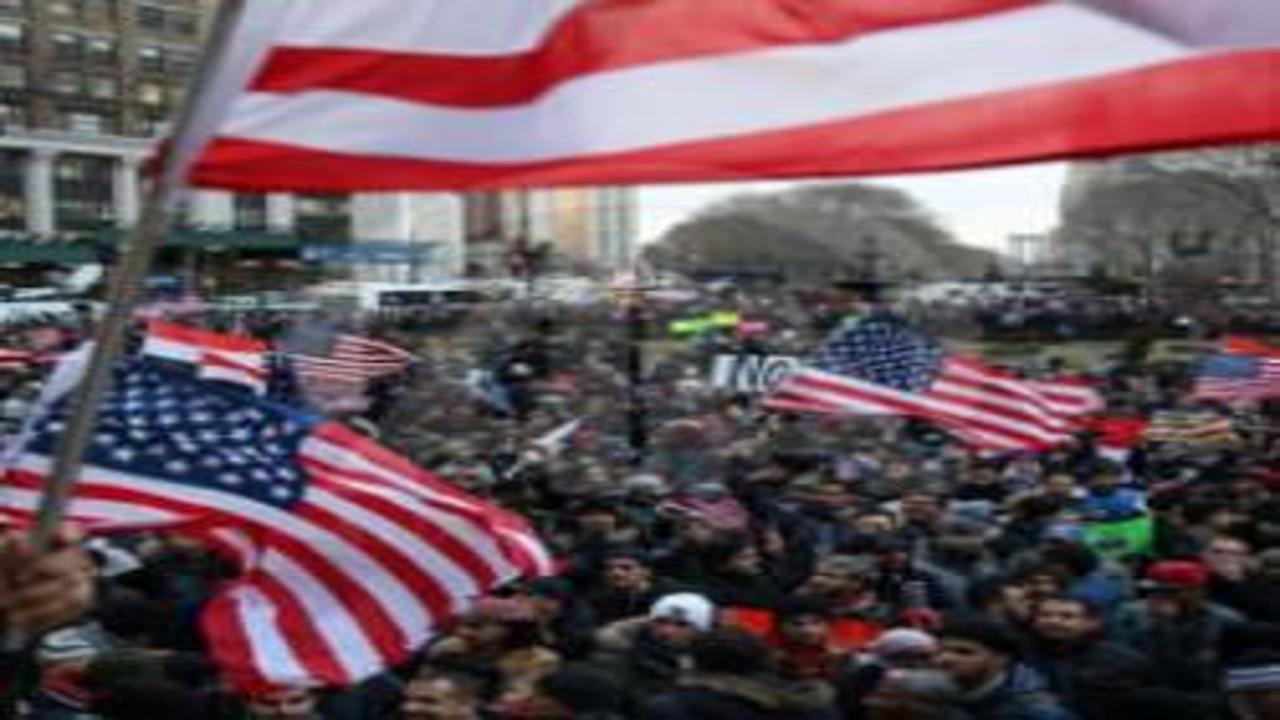 ABD “Kral Yok” diyor! Trump’ın İran’a saldırılarına 50 eyalette tepkiler çığ gibi büyüdü!