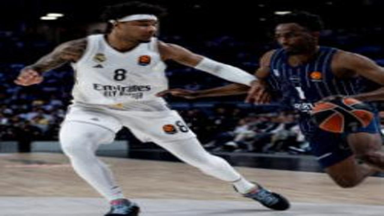 Anadolu Efes, Real Madrid engelini geçemedi