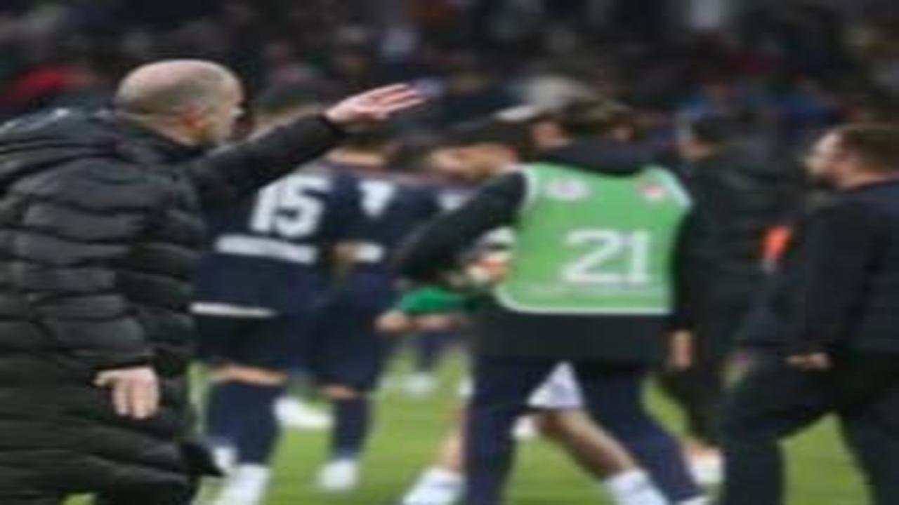 Fethiyespor-Bursaspor maçının ardından büyük kavga çıktı! 'Sen hainsin'