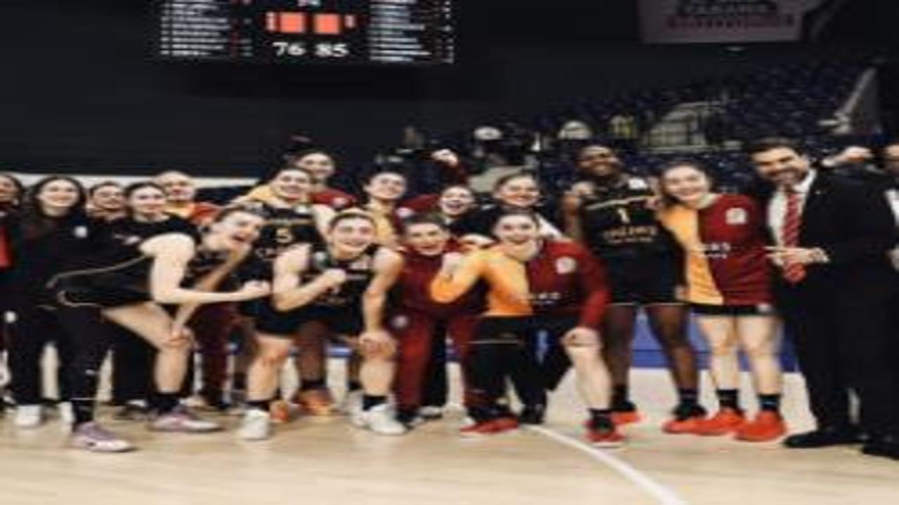 Galatasaray finalde! Kupa için Fenerbahçe ile kapışacak