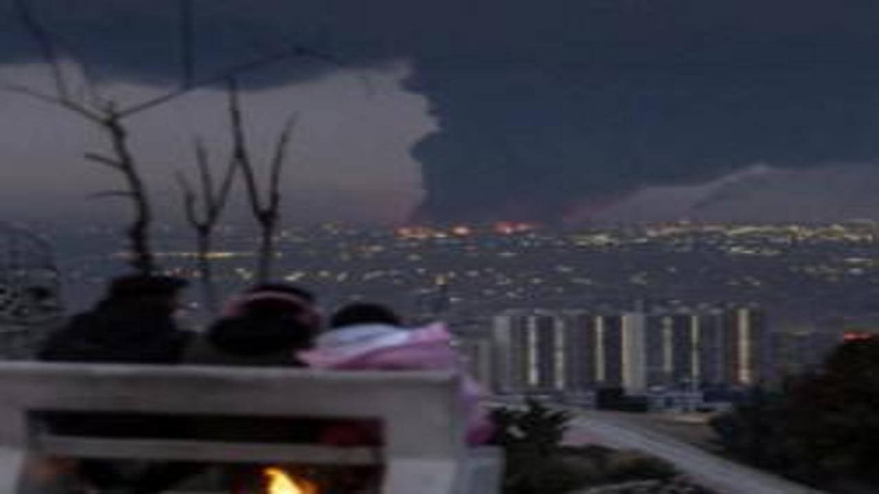 Son dakika: Tahran'da enerji tesisleri vuruldu, İran'dan ABD'ye üniversite tehdidi geldi