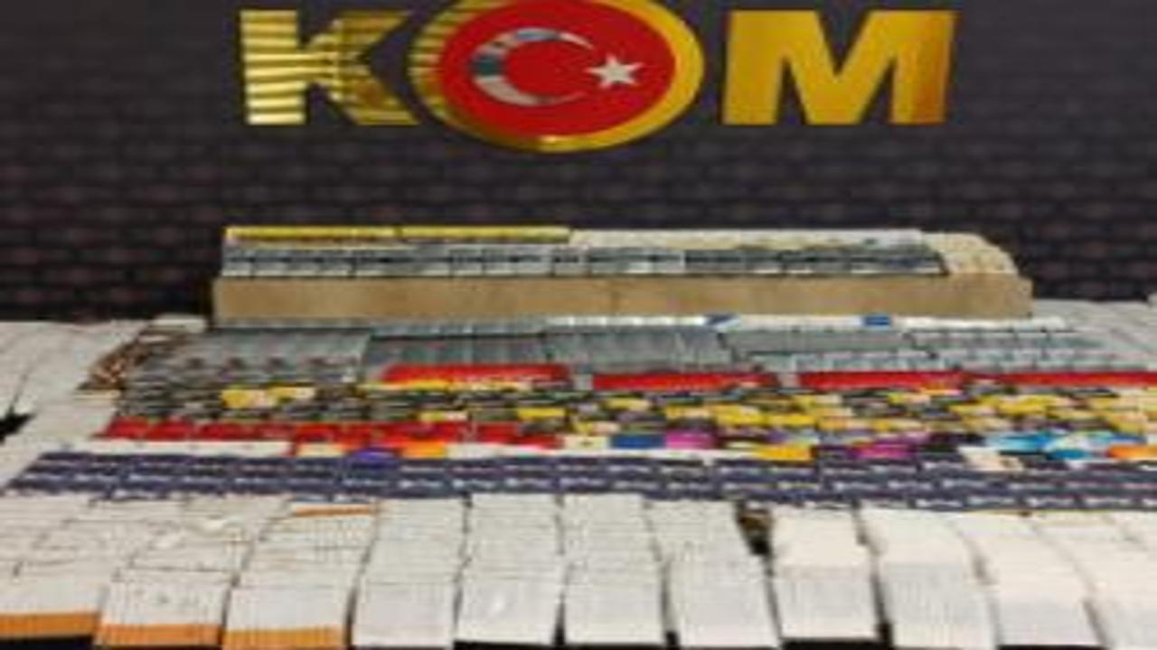 Kahramanmaraş’ta zehir ve kaçakçılık operasyonu: 2 şüpheli tutuklandı!