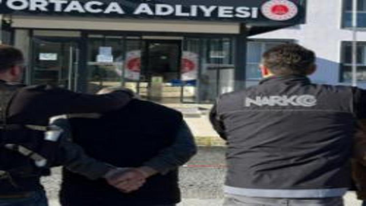 Otogarda zehir operasyonu: Otobüsten binlerce uyuşturucu hap çıktı!