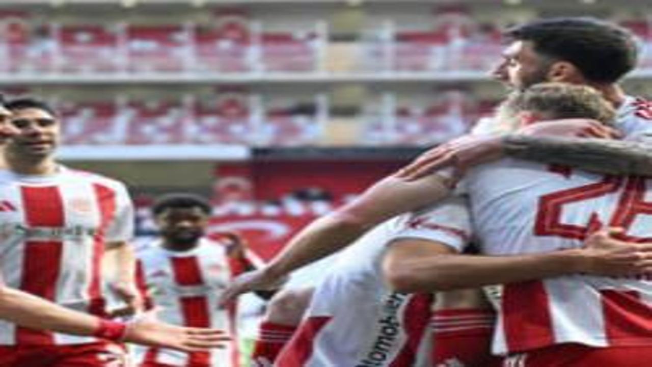 Antalyaspor Eyüpspor karşısında 3 puanı 3 golle aldı!