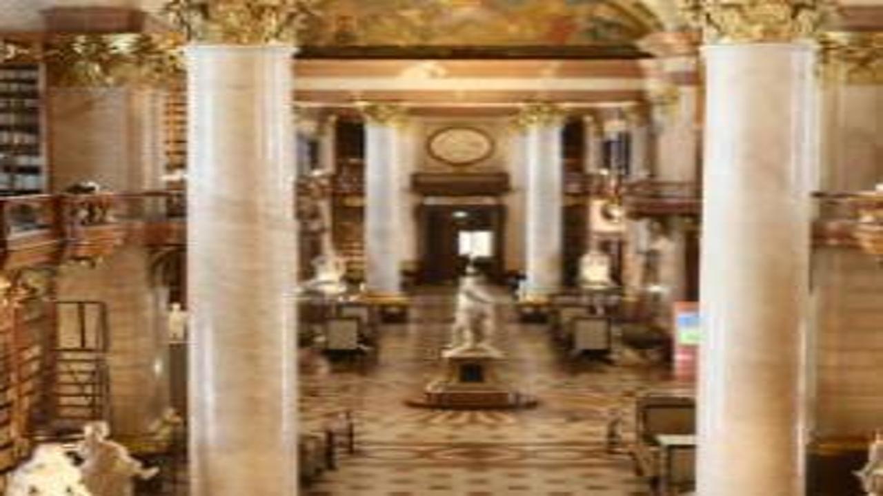 Barok ihtişamının kalbinde 200 bin eser: El Yazması Kur’an-ı Kerim de bu koleksiyonda